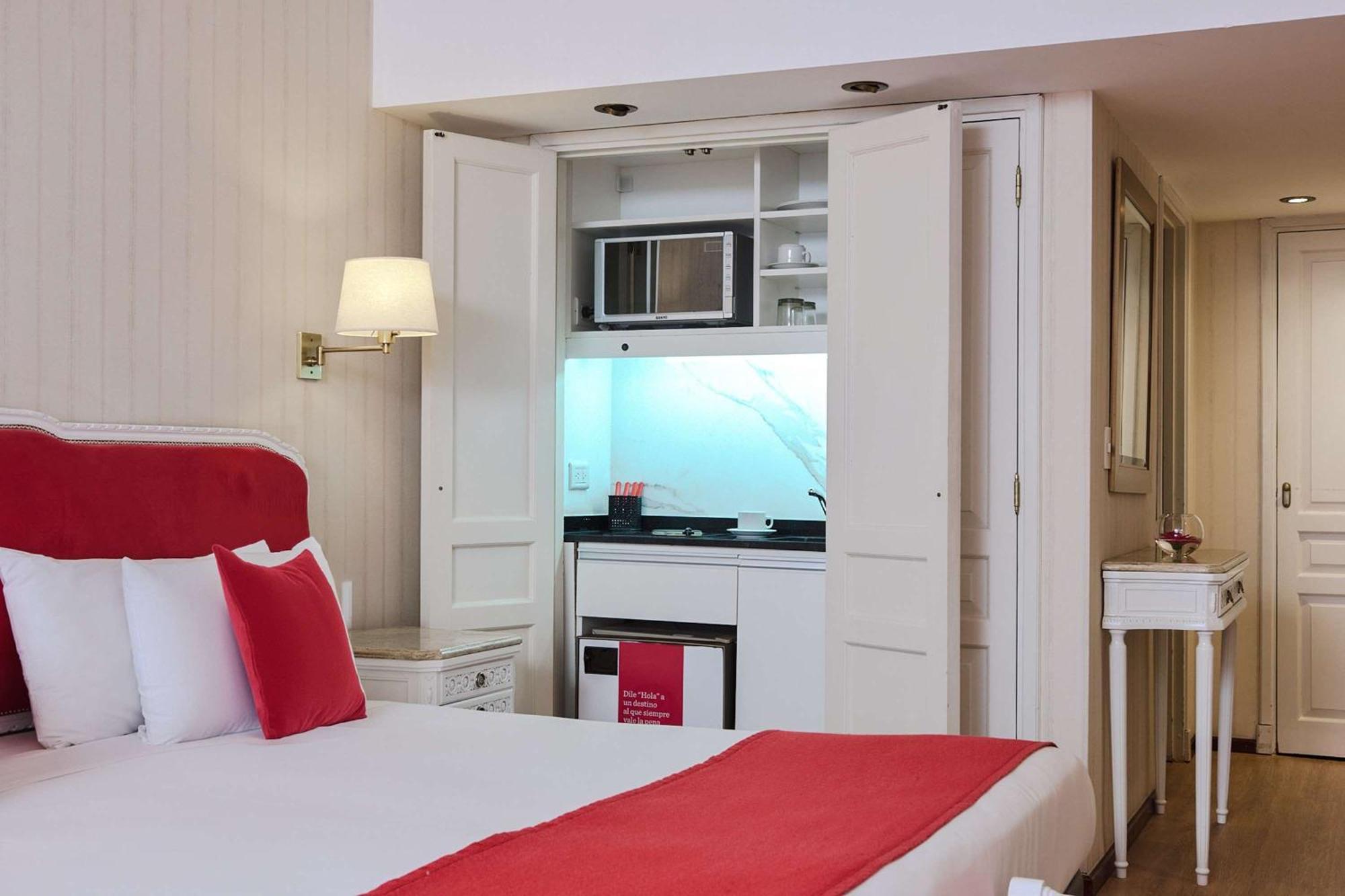 Acomodação com café da manhã  Ramada By Wyndham Centro Buenos Aires