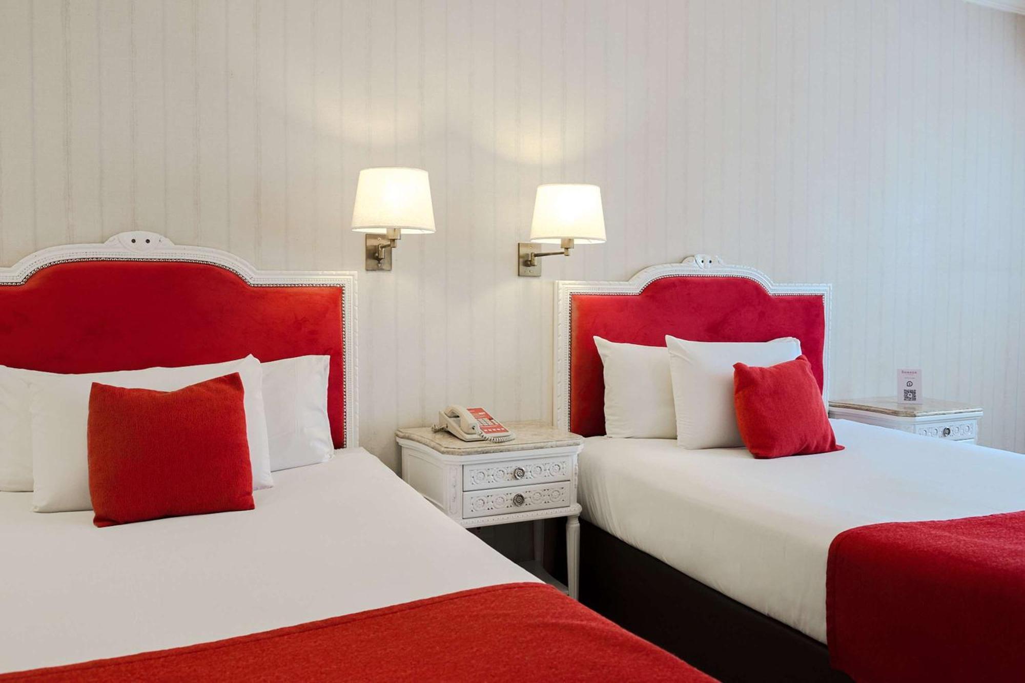 Ramada By Wyndham Centro Acomodação com café da manhã  4*