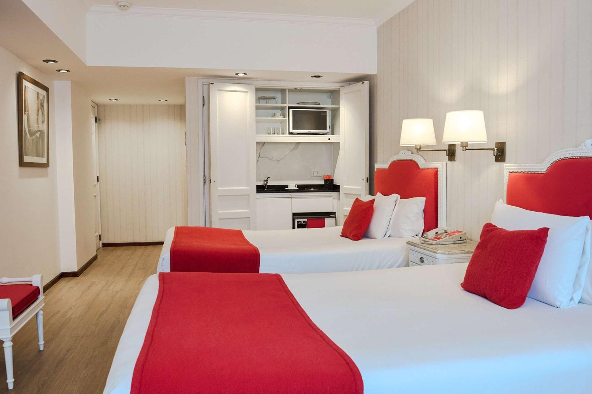 Ramada By Wyndham Centro 4*
