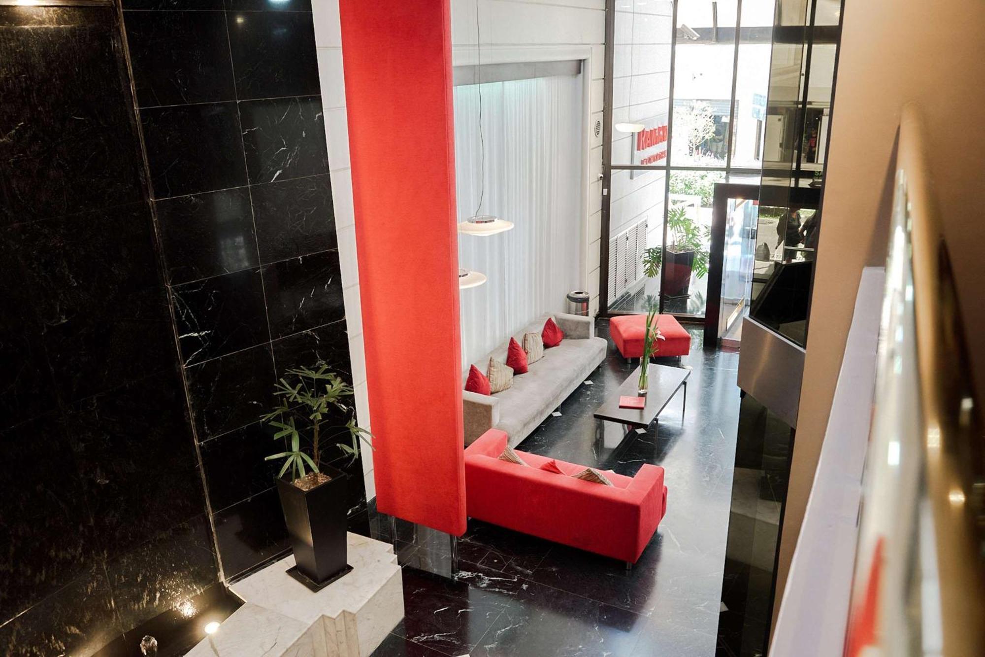 Acomodação com café da manhã  Ramada By Wyndham Centro 4*