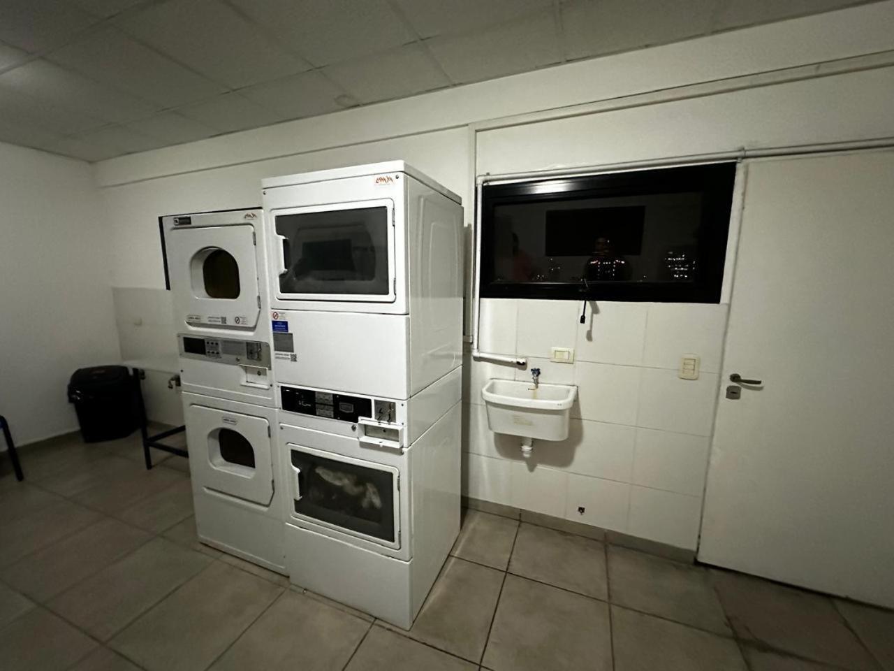 Departamento 3 Cerca De Uade *