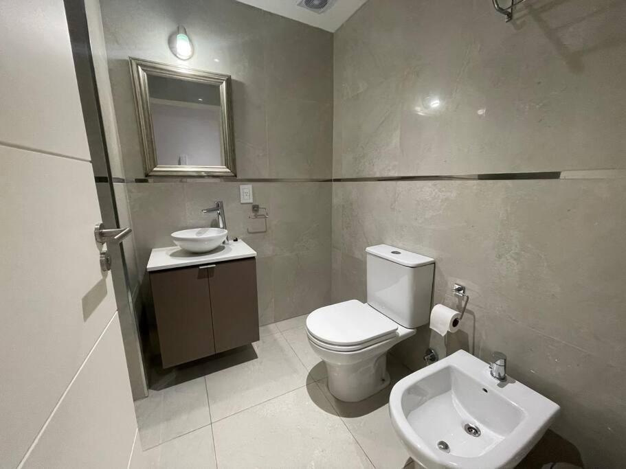 Apartamento Ayres Alquileres- Estudio En San Telmo- Paseo De La Cisterna- Uf 529
