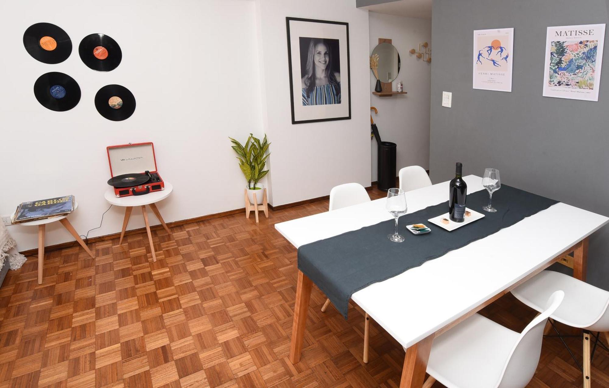 Stylish Haven In Downtown Buenos Aires!