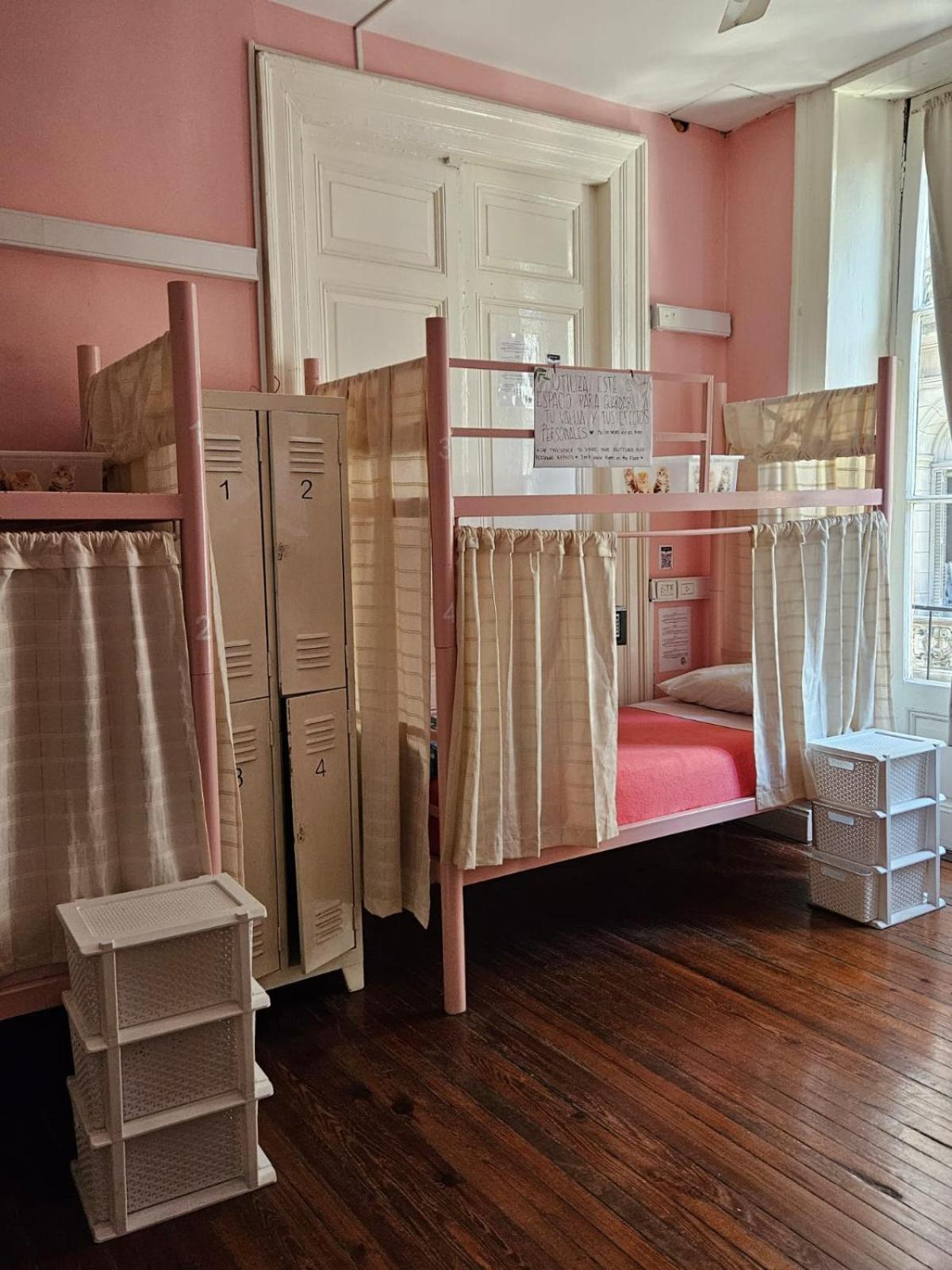 Hotel Ba Stop House