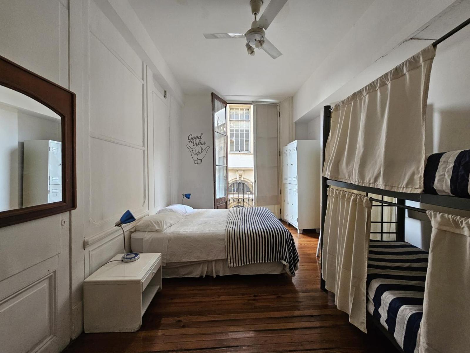 Hotel Ba Stop House 3*