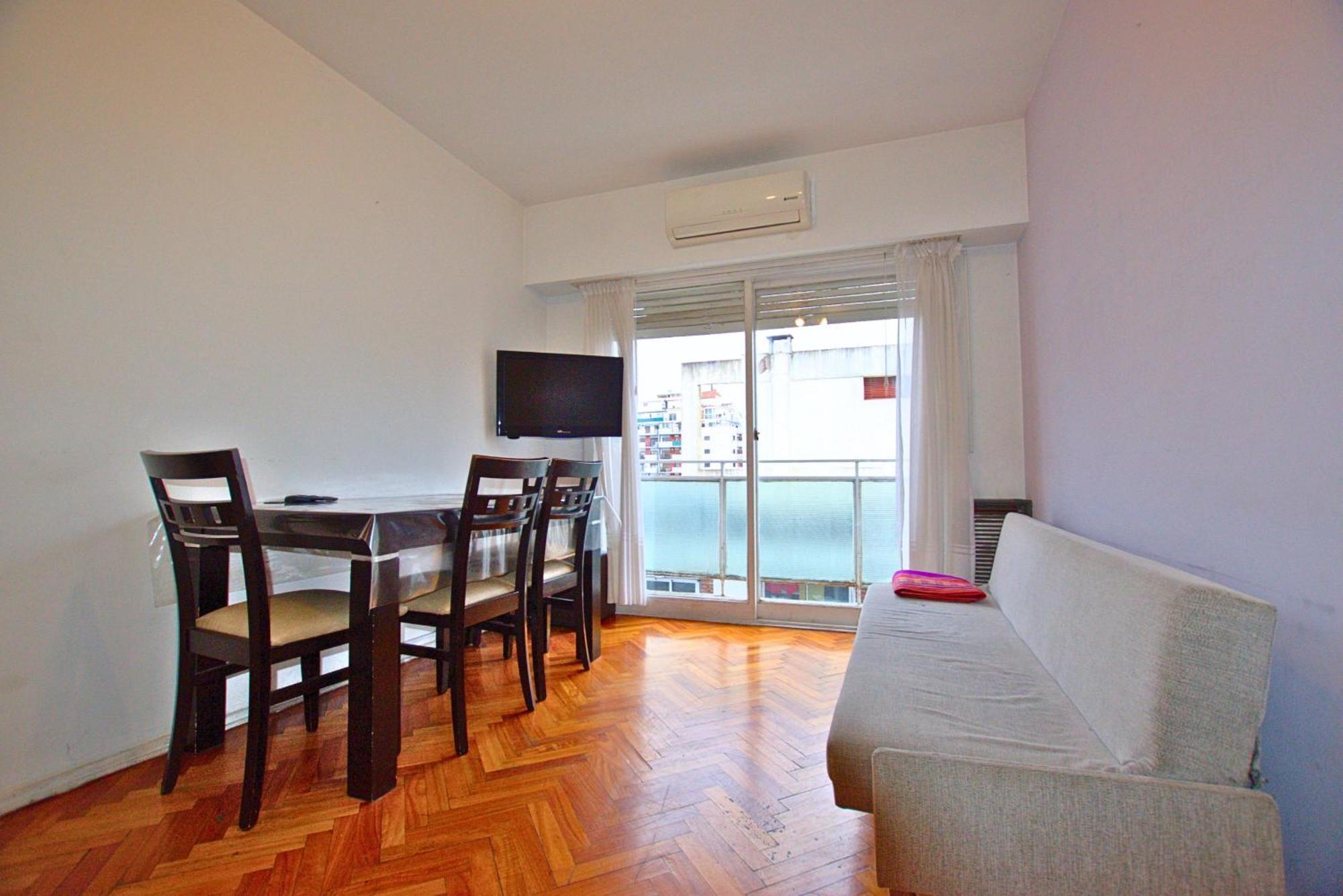 Cómodo Y Luminoso, 1 Dormitorio, Cocina, Balcón Apartamento *