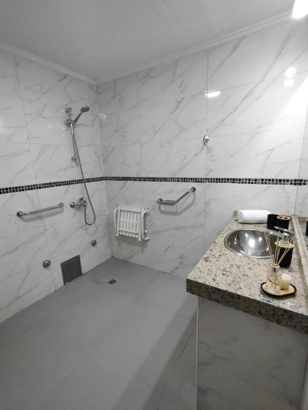 Upoint Recoleta Apartahotel Ciudad Autónoma de Buenos Aires