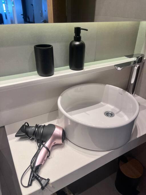Apartamento Amplio Sum Con Parrilla Y Piscina En Recoleta!