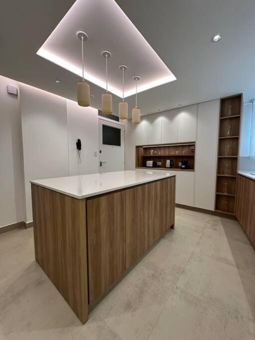 Arenales Recoleta Apartamento *