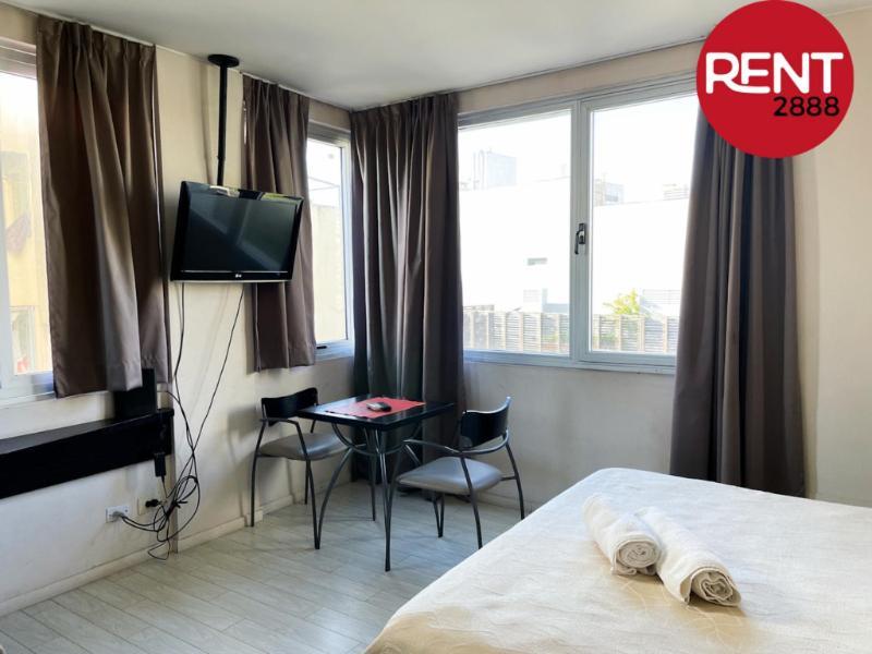 Rent Peron Italiano Apartamento