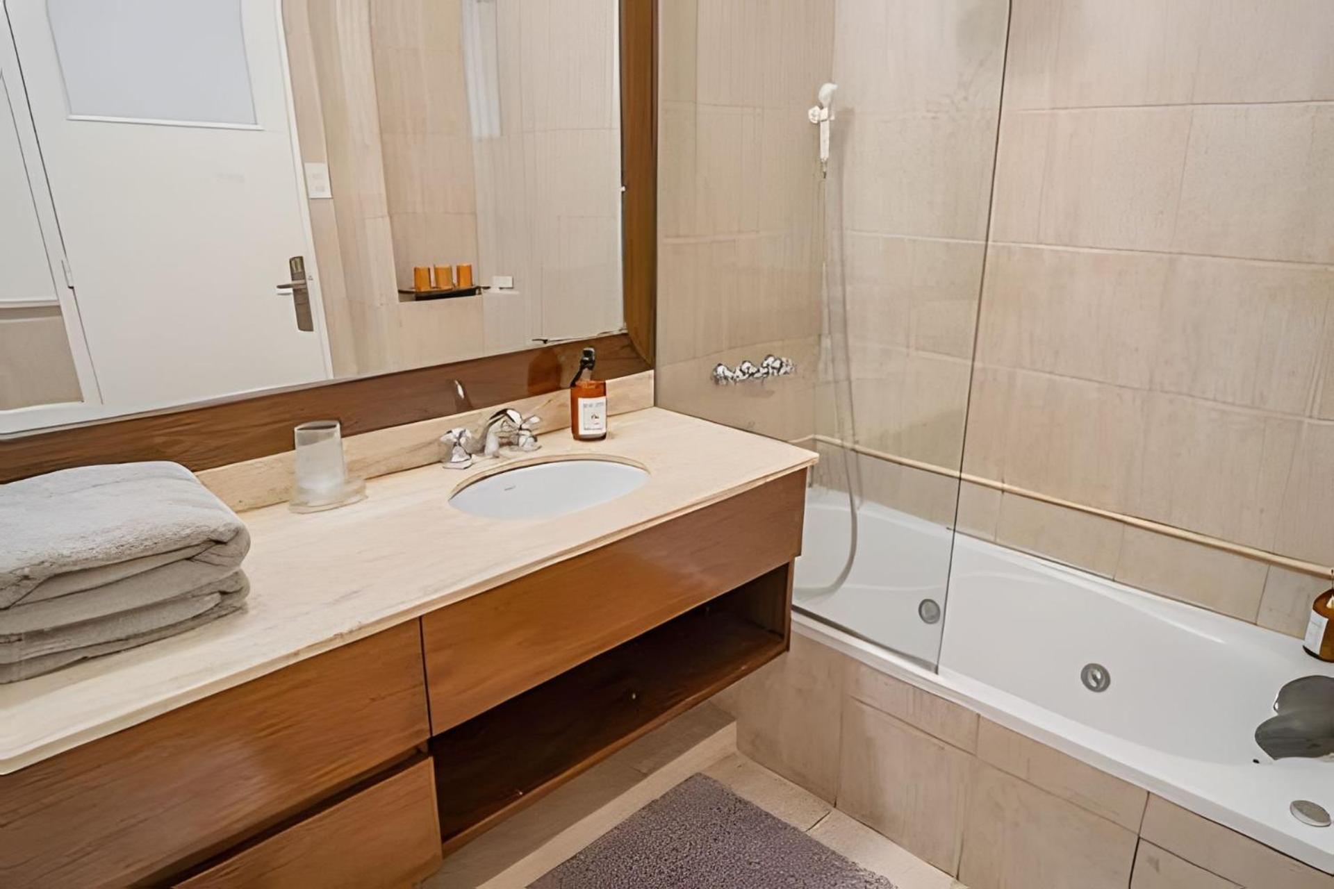 Apartamento Amplio Ideal Familias En Lo Mejor De Recoleta *