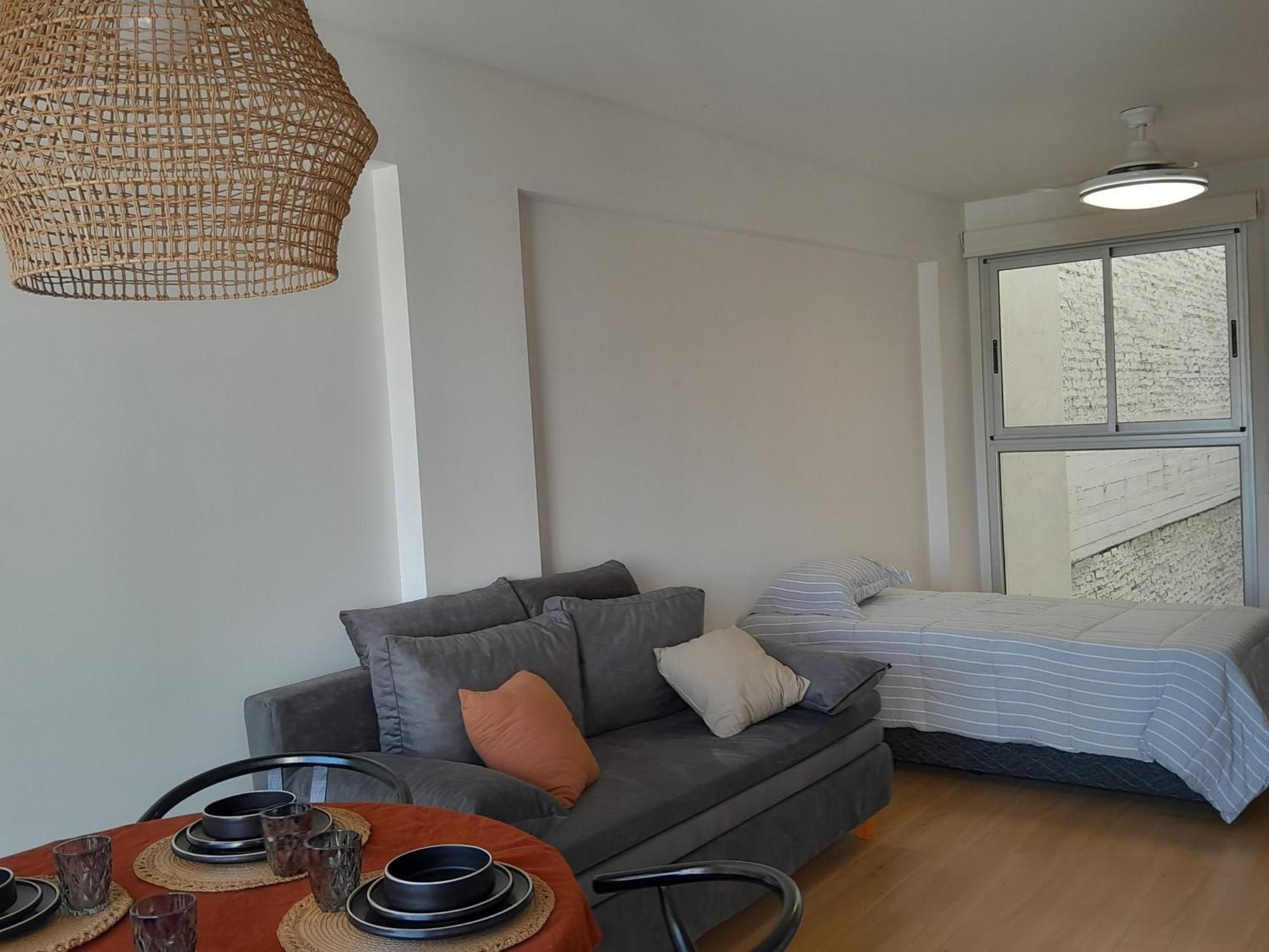 Monoambiente En Crespo Zona Movistar Arena Apartment