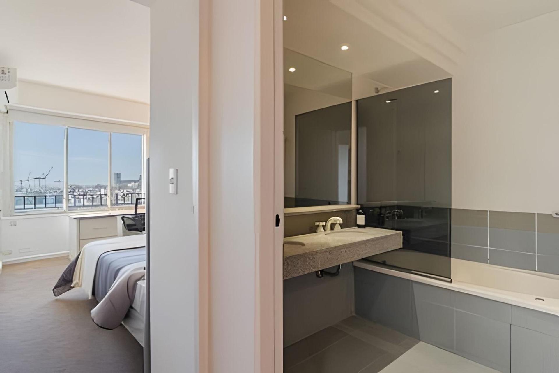 Apartamento Amplio Y Centrico En Av. Libertador Ideal Familias