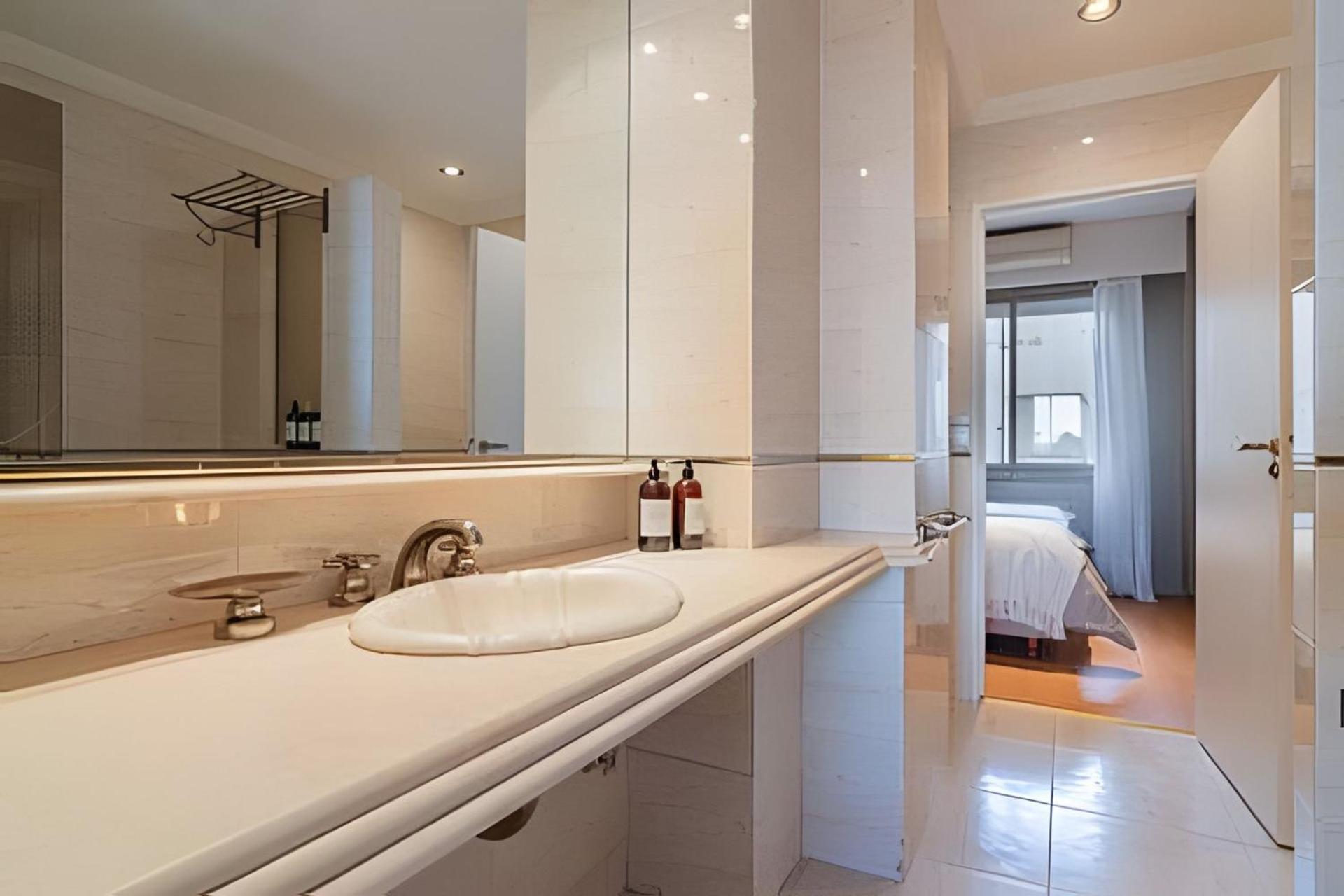 Amplio Y Centrico En Av. Libertador Ideal Familias Apartamento