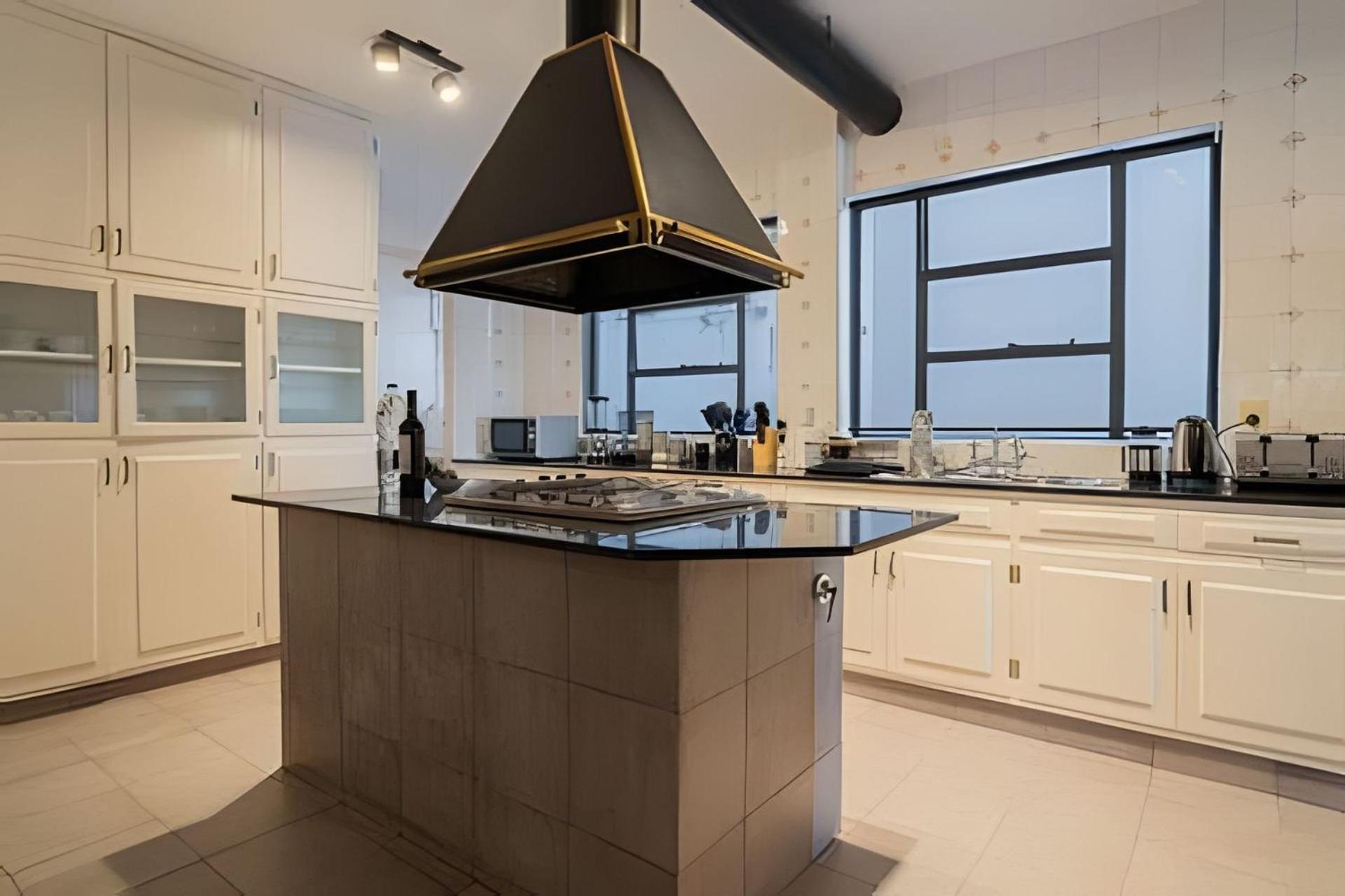 Amplio Y Centrico En Av. Libertador Ideal Familias Apartamento