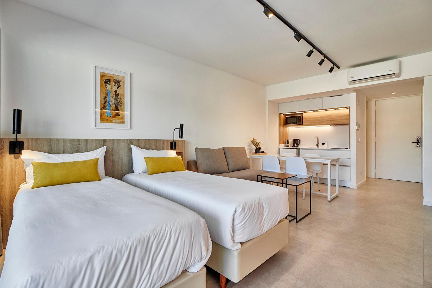 Aparthotel Soho *