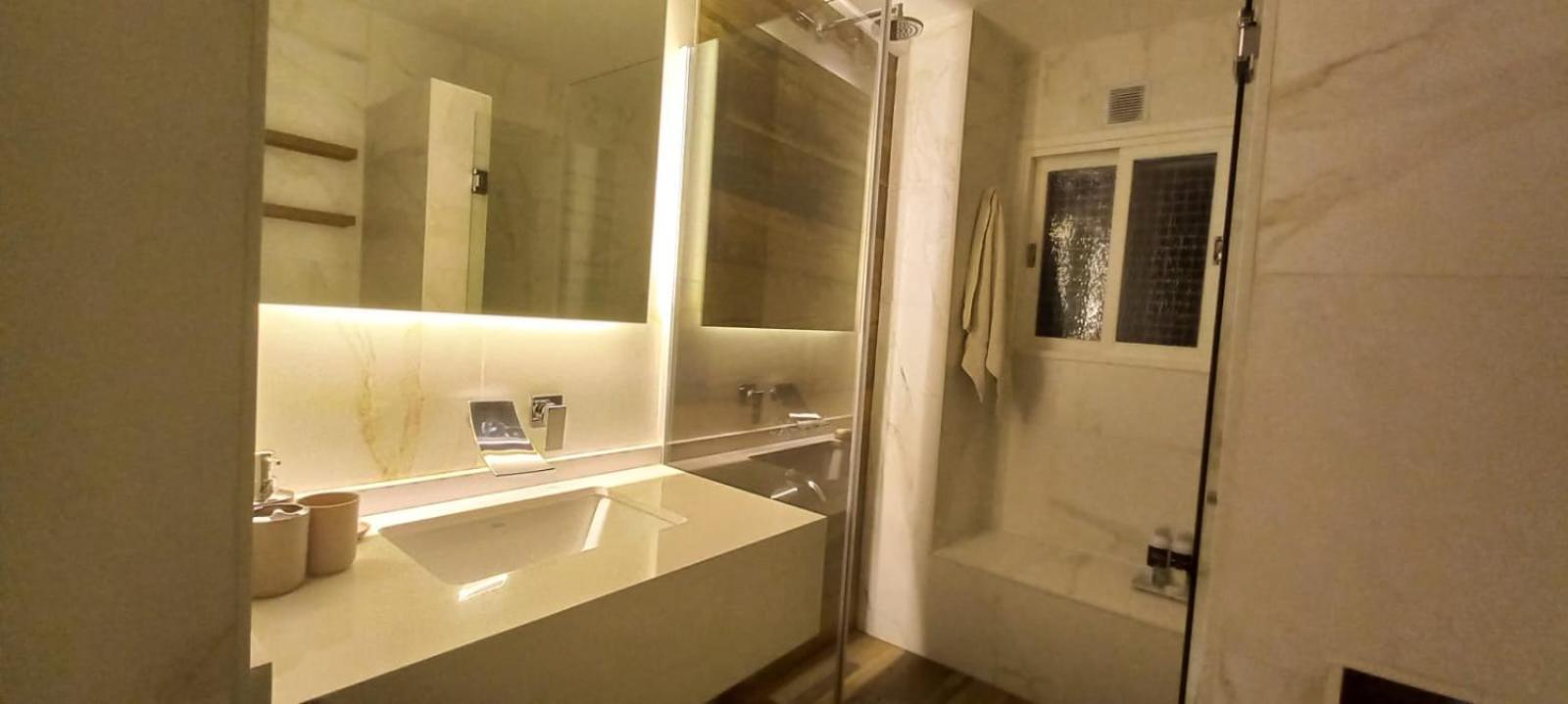 Apartamento Duplex Luminoso De Categoria Con Balcon Terraza