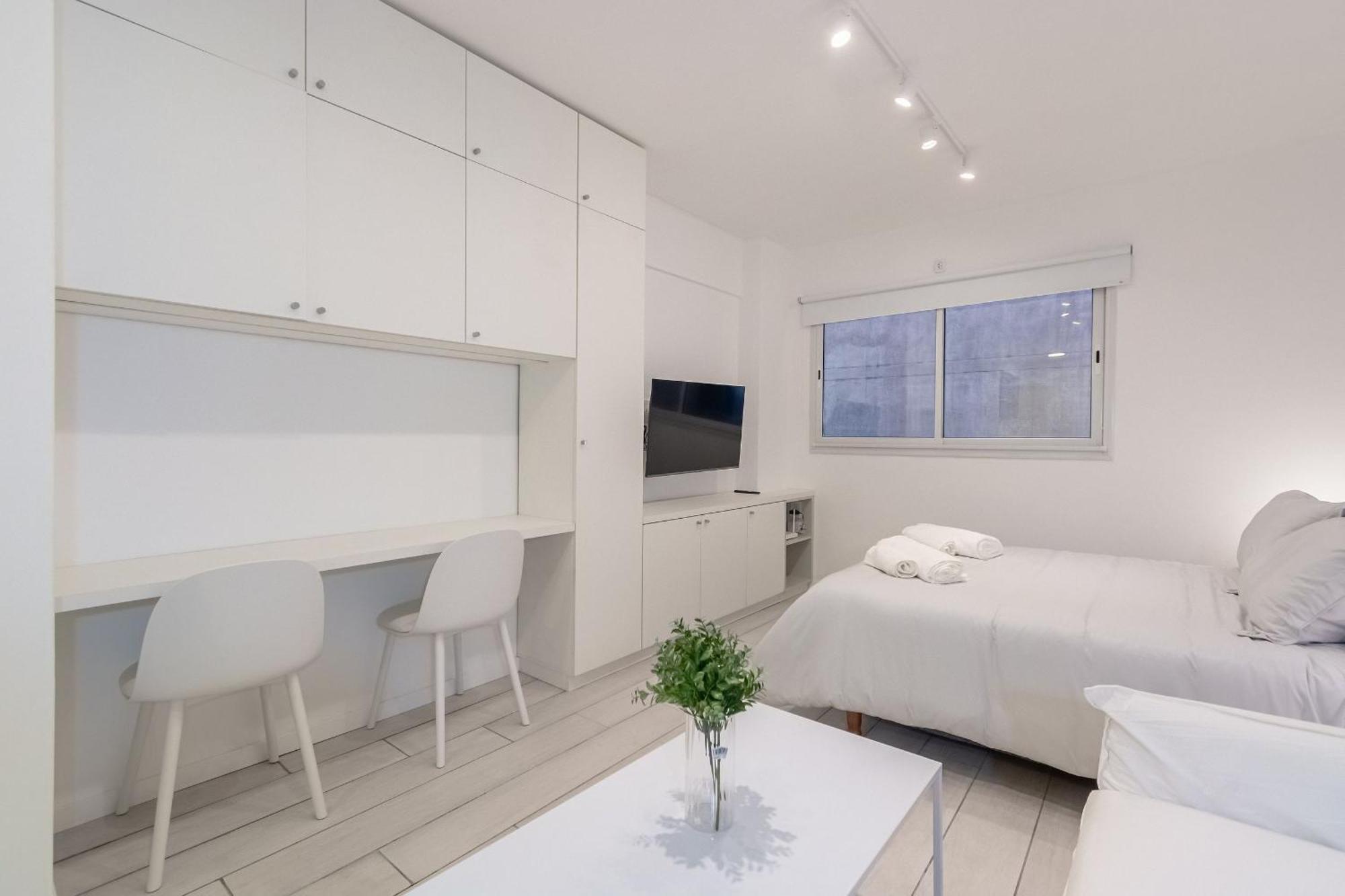 Impecable Estudio En Retiro, En Av. Libertador *