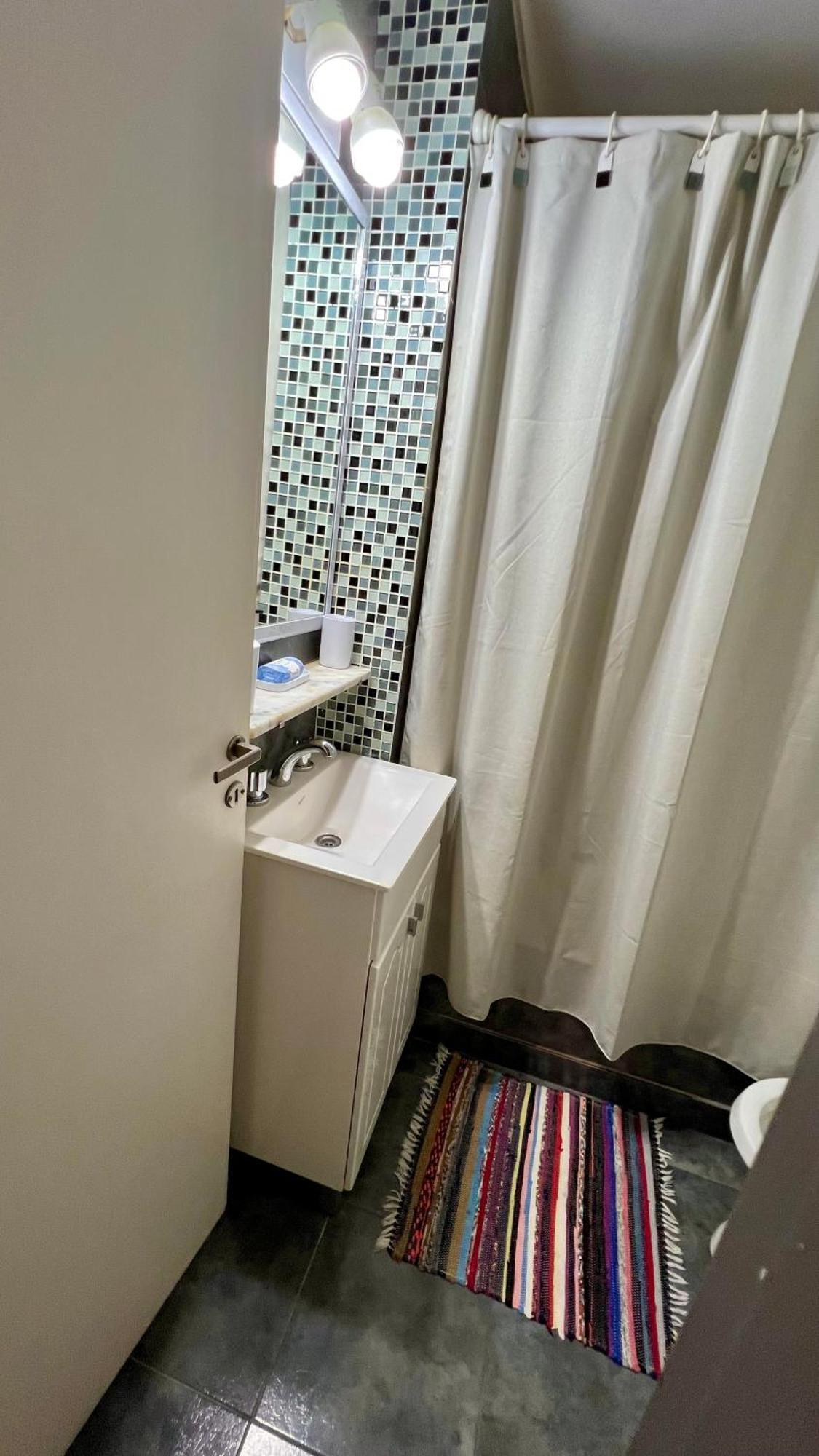 Lucero Apartment *