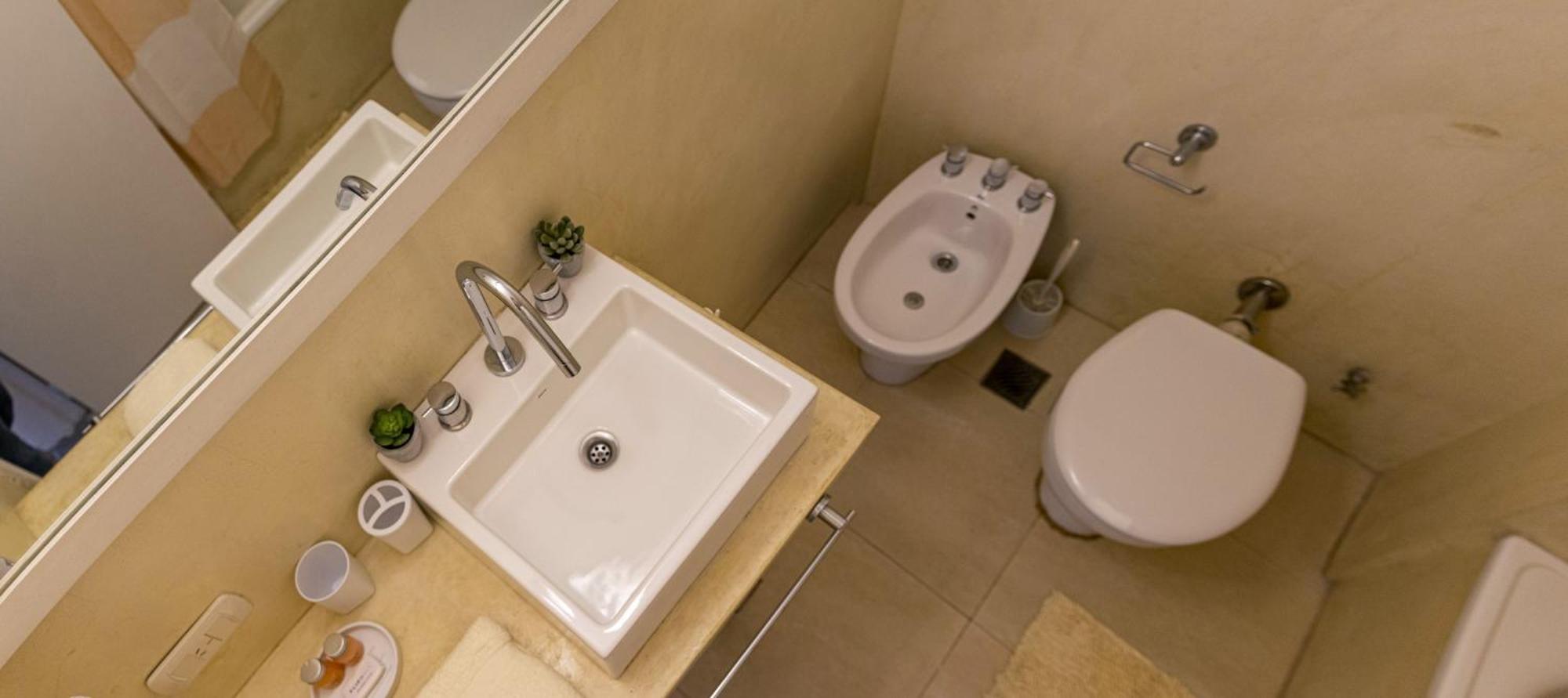 Fliphaus Junin 1347 - 2 Bd In Recoleta Mall