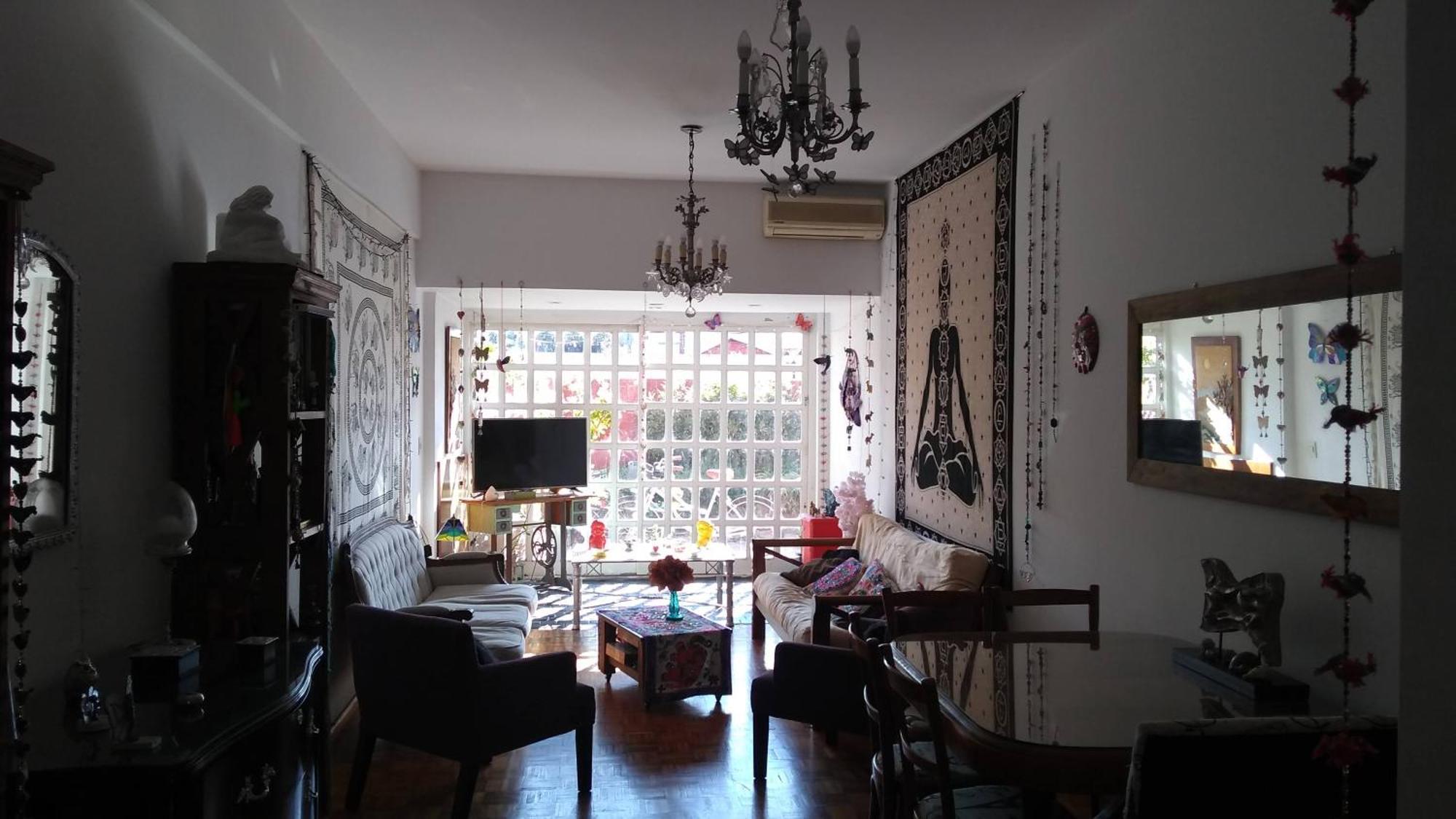 Juramento 1300 Compartido Solo Mujeres Habitación en casa particular *