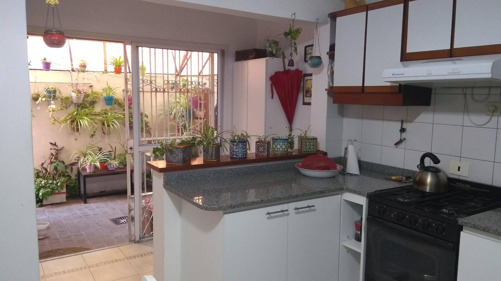 Habitación en casa particular Juramento 1300 Compartido Solo Mujeres *