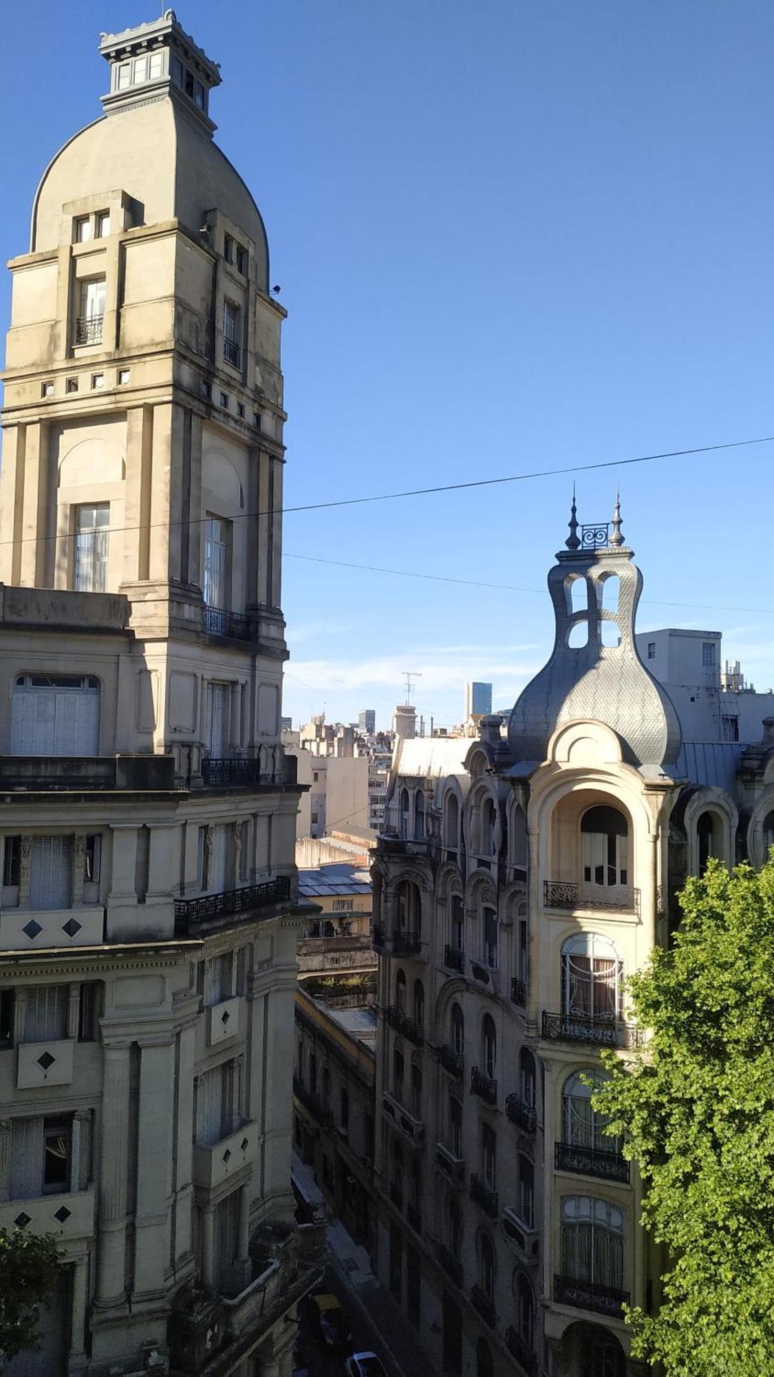 Av De Mayo 1316 -
