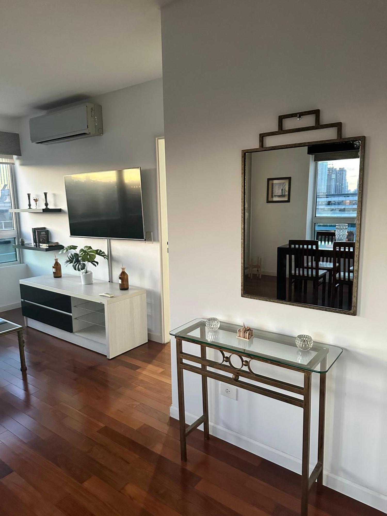 Foster Yacht Apartamento