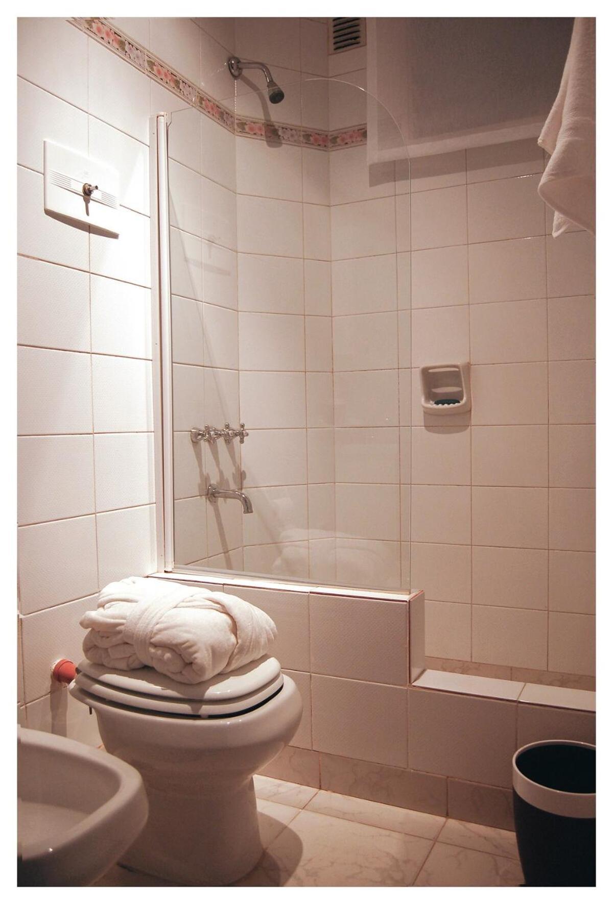 Apartamento A Metros De Calle Florida, Con Patio *