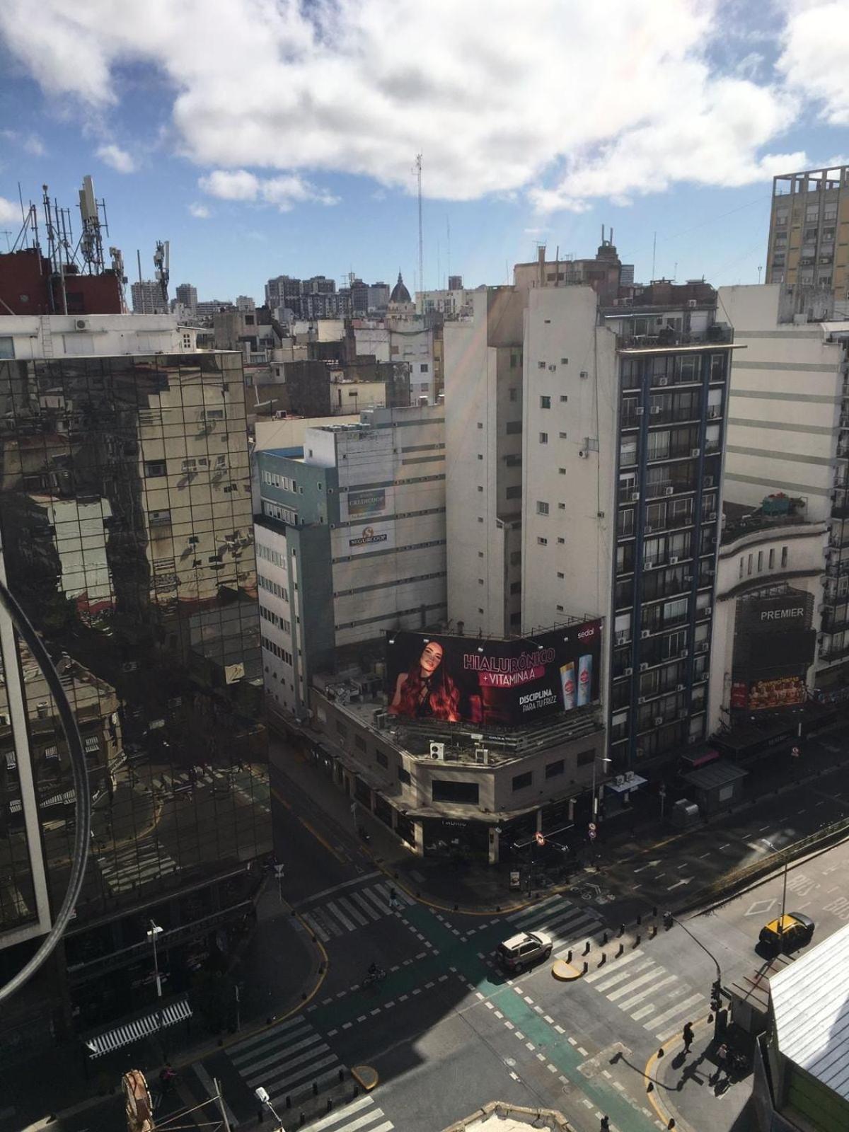 Apartamento Sobre Av Corrientes Zona Teatros Y Paseo La Plaza Ciudad Autónoma de Buenos Aires