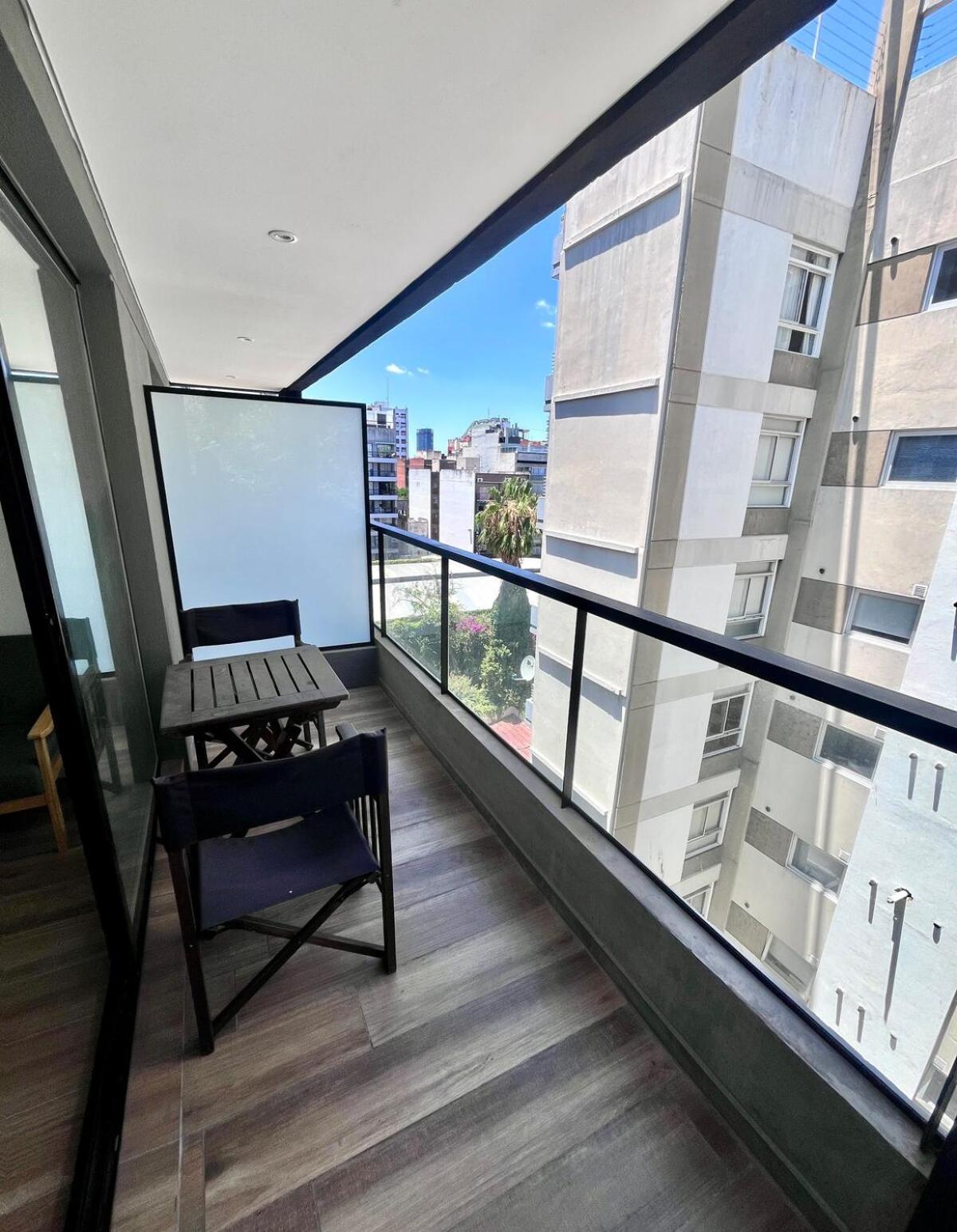 Hollywood Premium Suite, Pool, Cowork Wifi Hp, Pkg