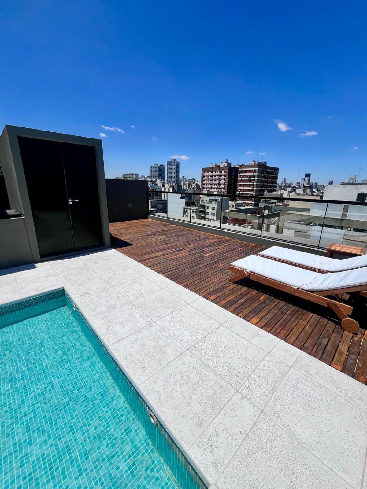 Hollywood Premium Suite, Pool, Cowork Wifi Hp, Pkg