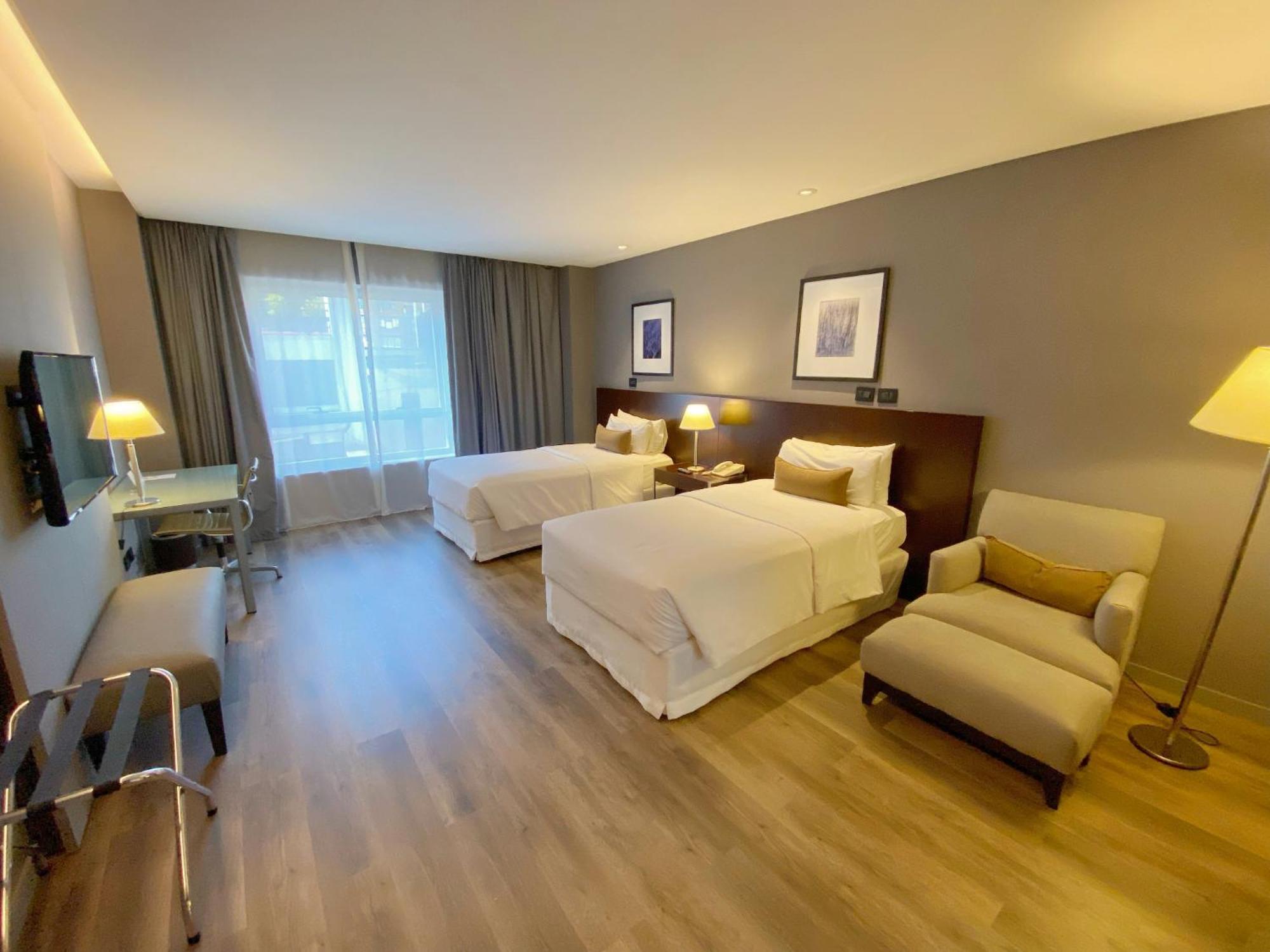 474 Hotel