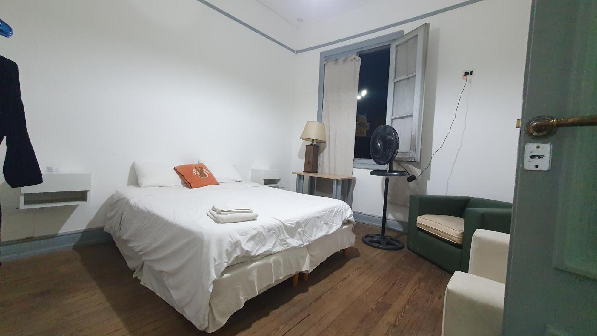 2 * Ciudad Autónoma de Buenos Aires