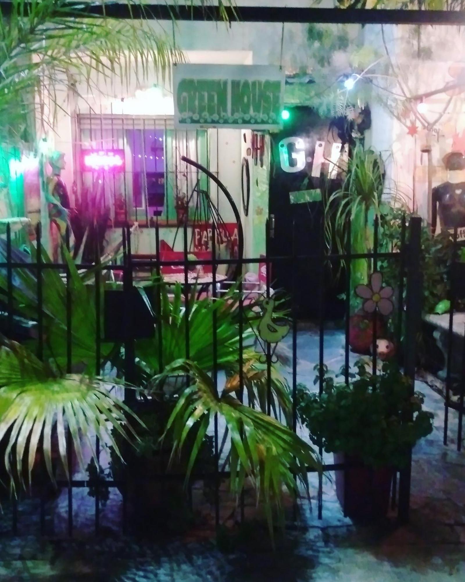 Pensión House