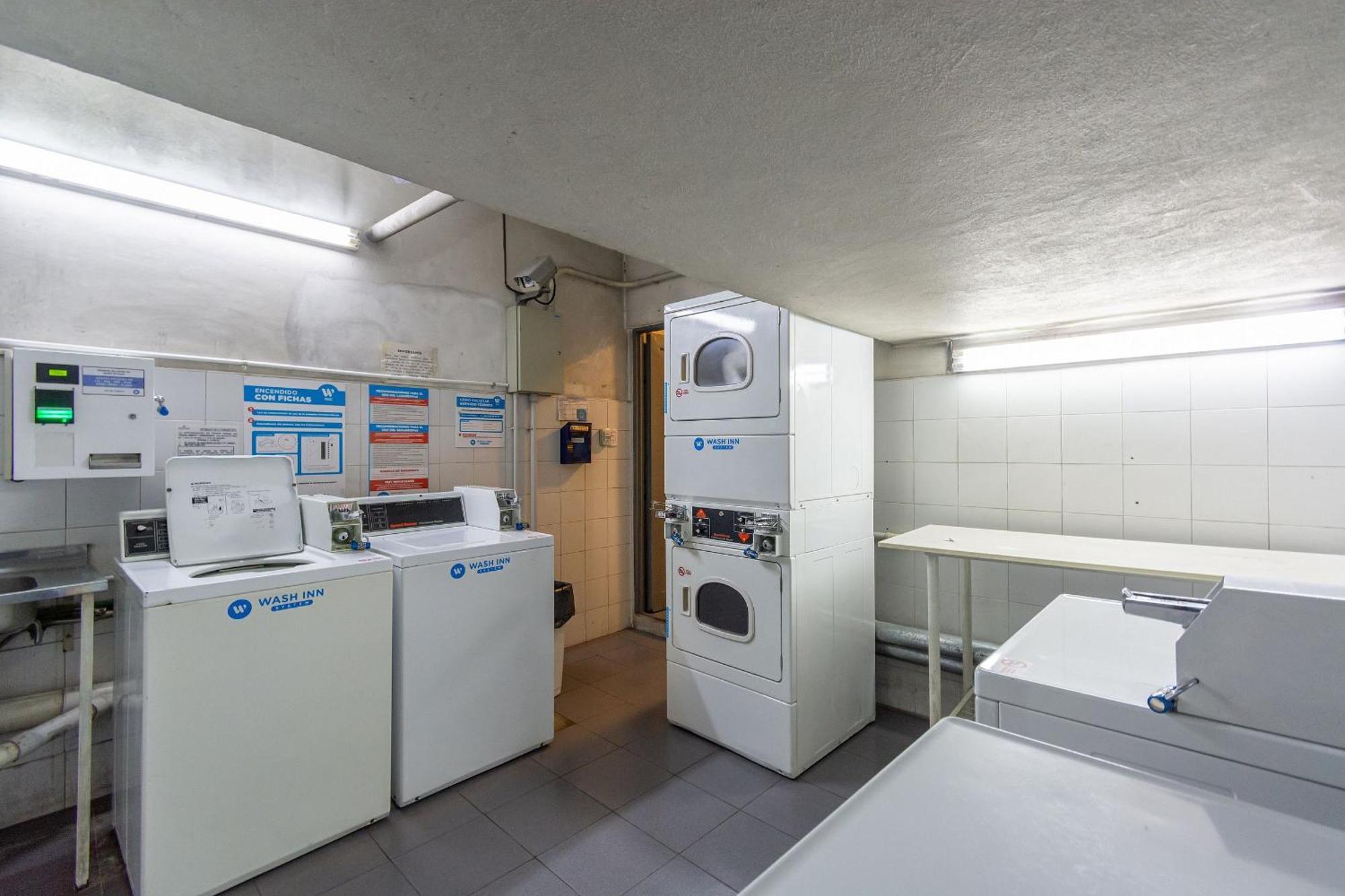 Apartamento Impecable Estudio En Retiro, En Av. Libertador