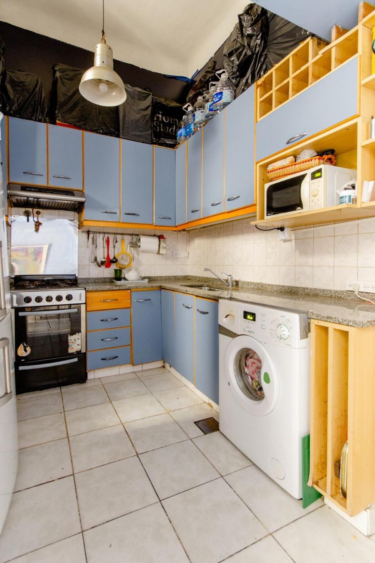 Habitación en casa particular Residencia Sarandi, Grades Cuartos Privados En