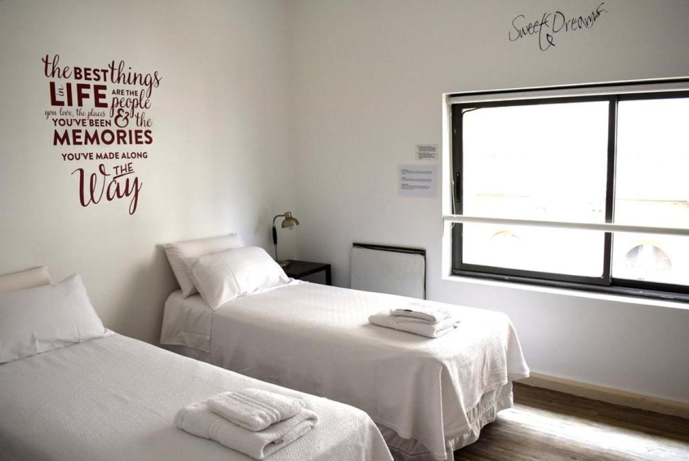 Hotel Ba Stop House 3*