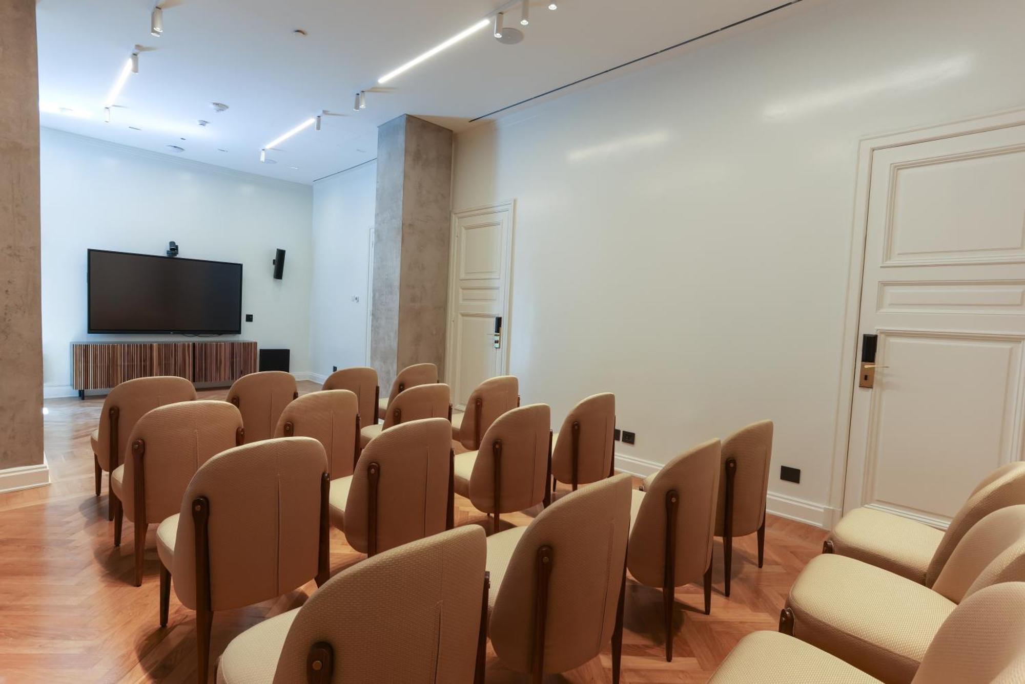 Recoleta Grand Hotel 5*