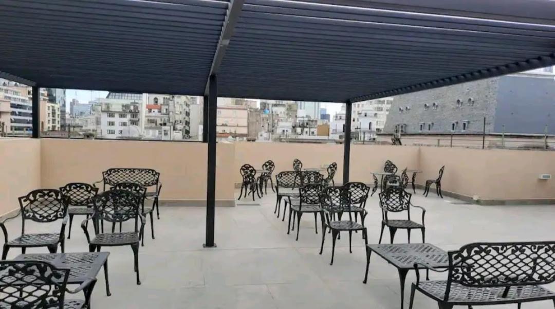 En Paseo La Cisterna 712 Ciudad Autónoma de Buenos Aires