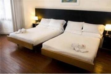 Hostal Ritz & Ba