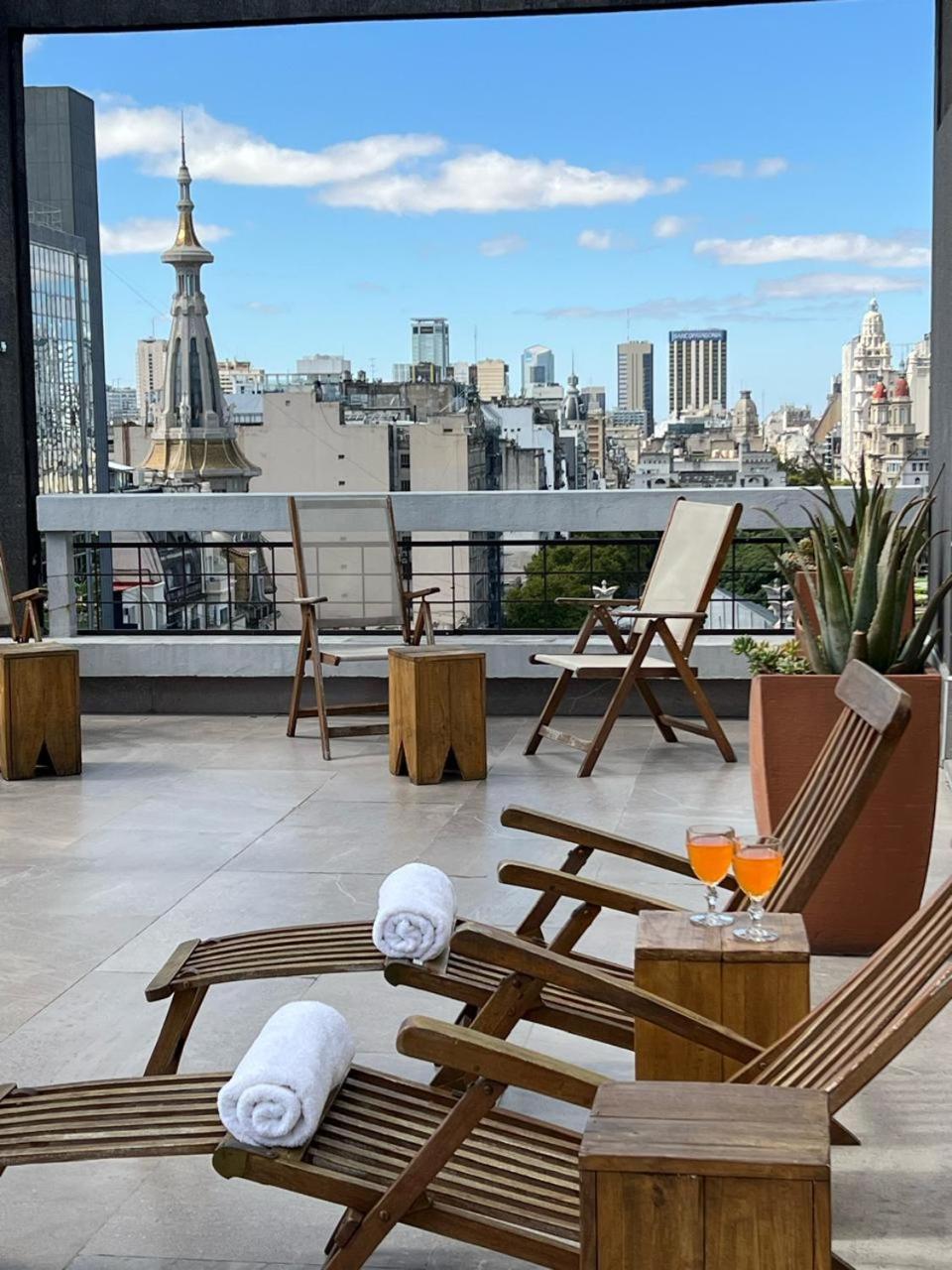 Uno 4* Ciudad Autónoma de Buenos Aires