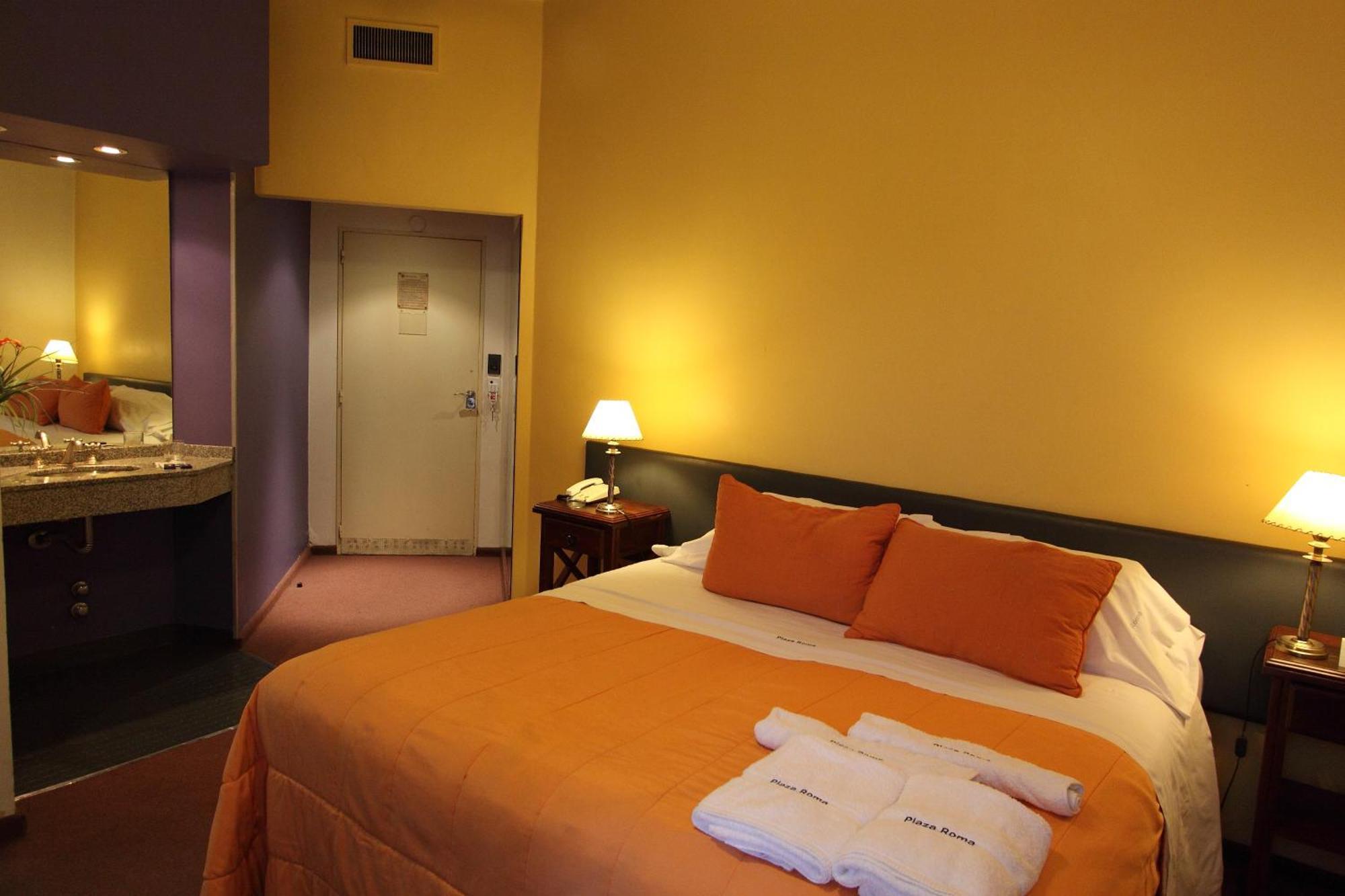 Plaza Roma Hotel 3*