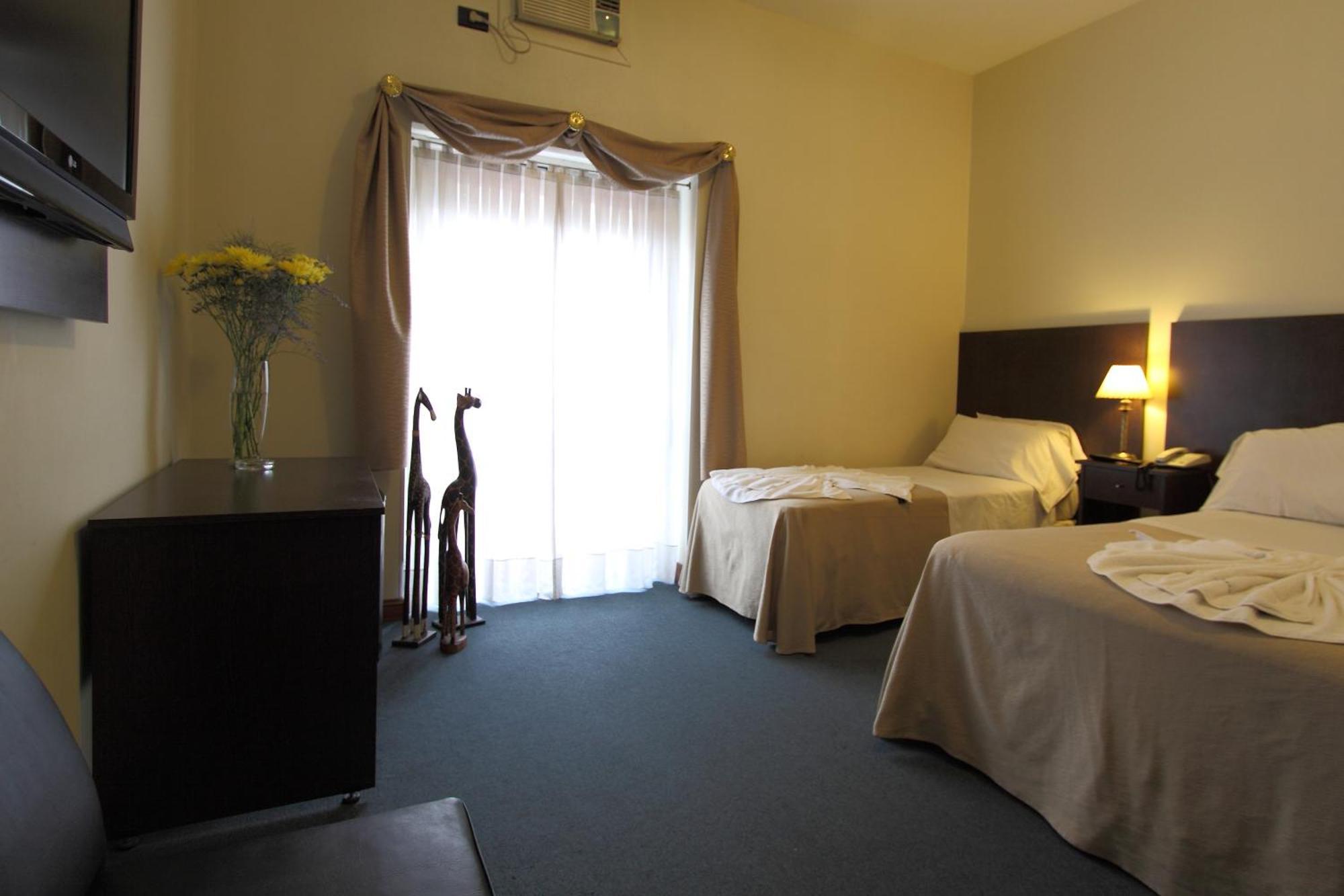 Hotel Plaza Roma 3*