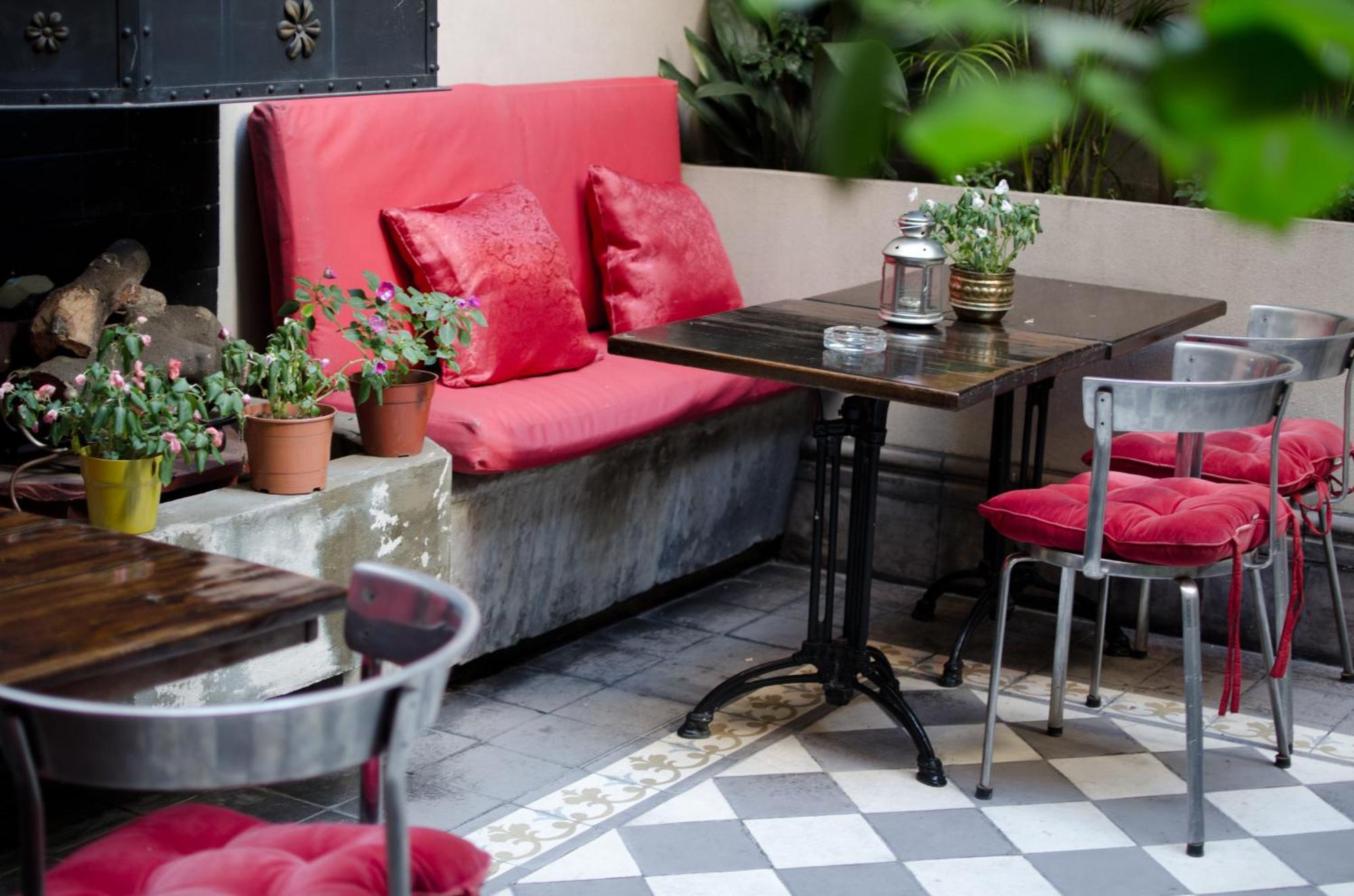 Hotel Miravida Soho & Wine Bar 3*