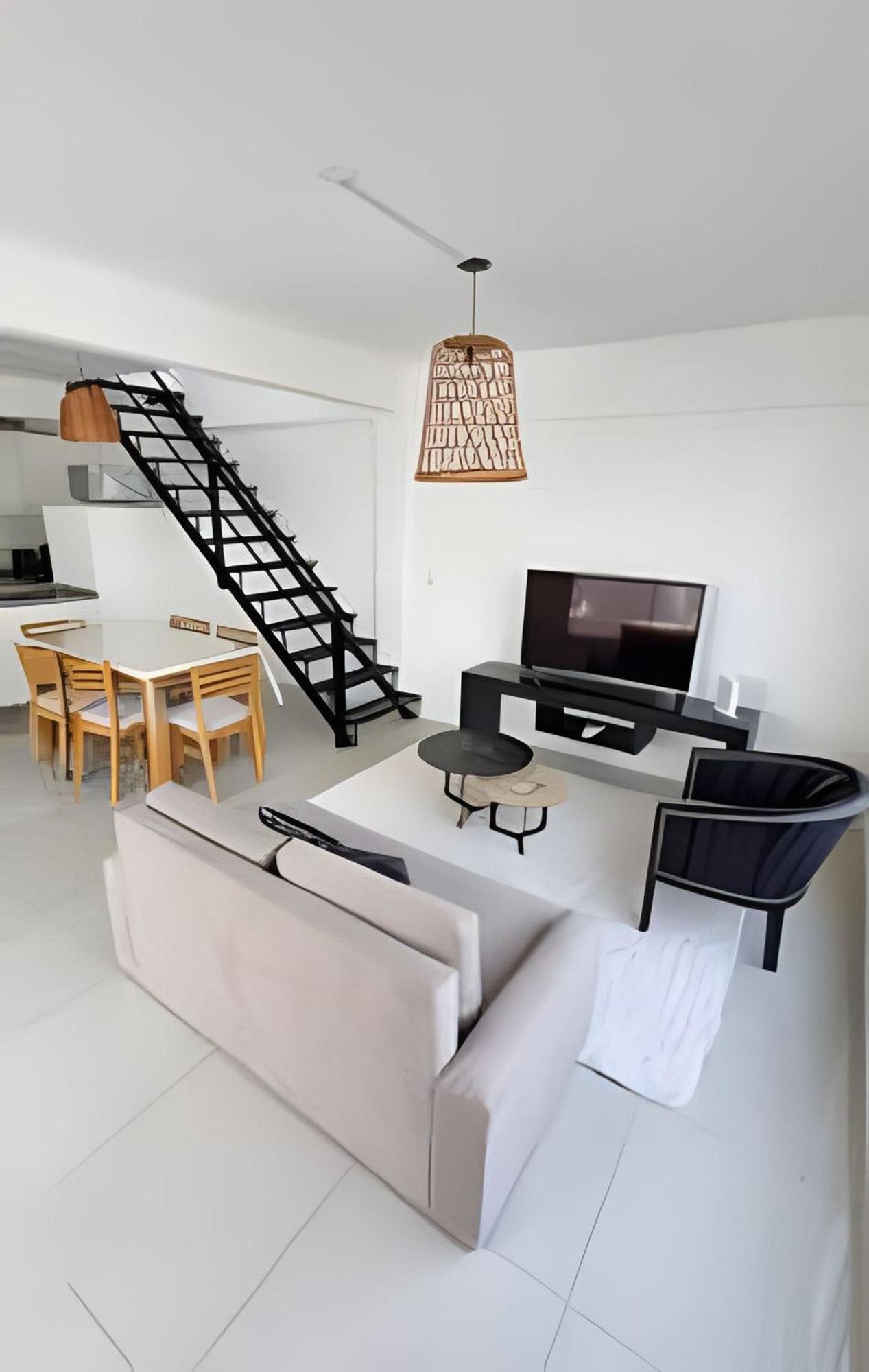 Unico En Belgrano - De 2 Pisos Y Terraza Privada