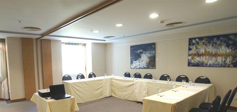 Aeroparque & 3*