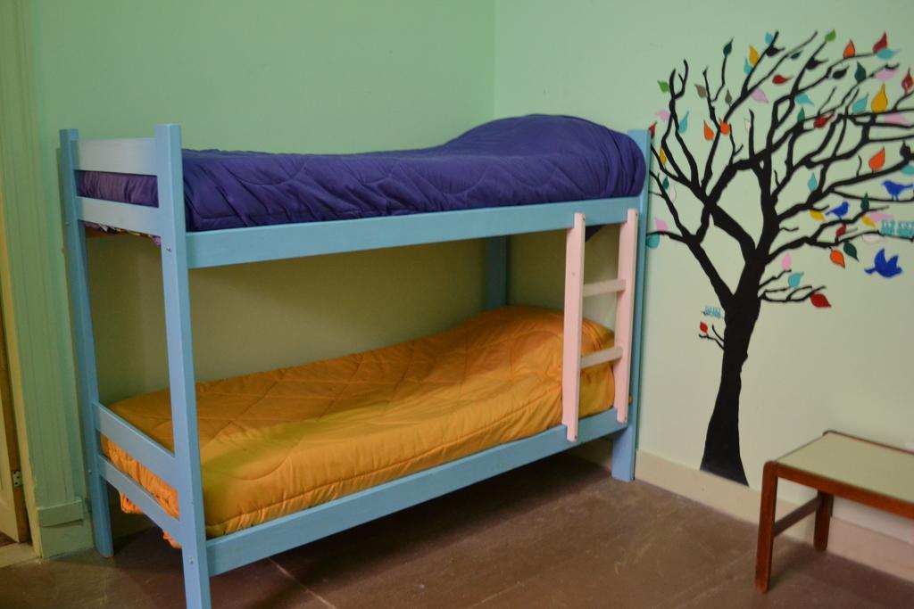 Paralelo Hostal *