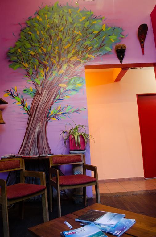 Cambalache Hostal