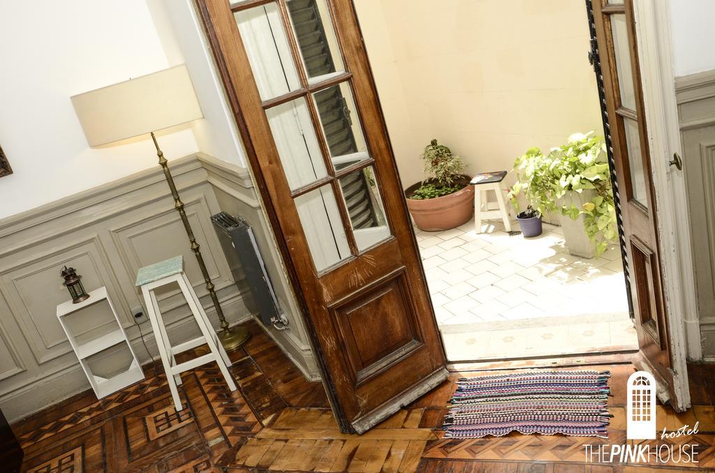 Hostal The Pink House *